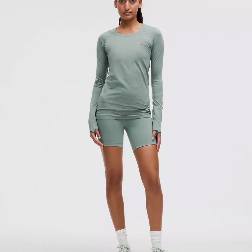 Swiftly Tech Long-Sleeve Shirt *Hip Length*